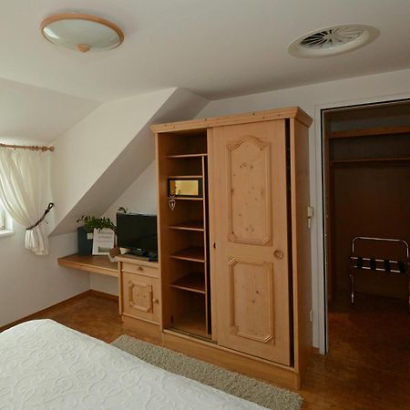 Hotel & Restaurant Braunstein - Pauli'S Stuben Purbach am Neusiedlersee Pokoj fotografie